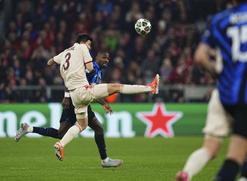 挥两个人的 挥两个人的